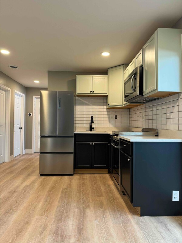 Foto del edificio - 98 Elmhurst St