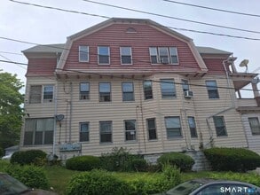 Building Photo - 486 Wilson St