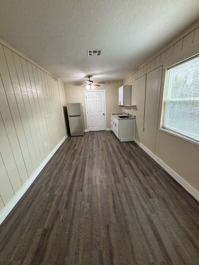 Foto del edificio - 1120 Union St S