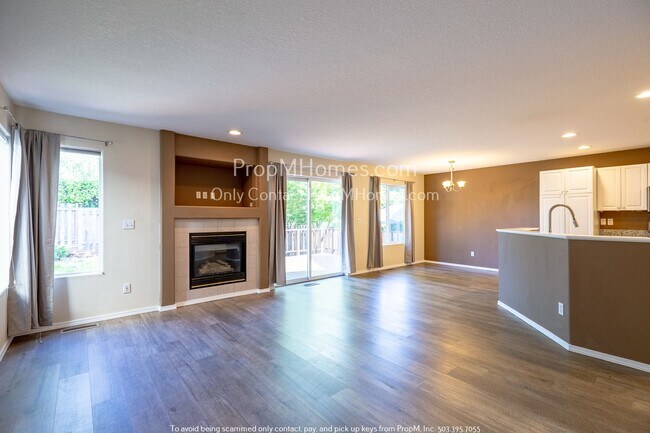 Foto del edificio - Charming Luxury 4-Bedroom, 2.5 Bath Home i...