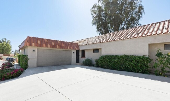 Building Photo - 40553 Pebble Beach Cir