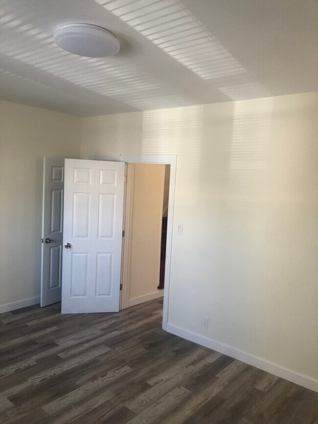 Foto del edificio - 1234 E 36th St