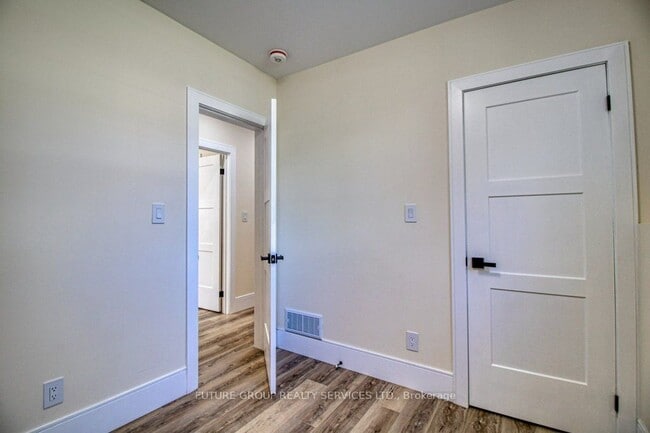 Building Photo - 109 Penrose St