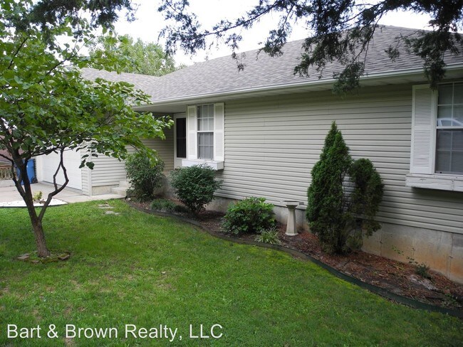 Building Photo - 3 br, 2 bath House - 1618 Miller Drive