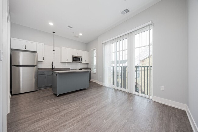 Interior Photo - The Frisbie