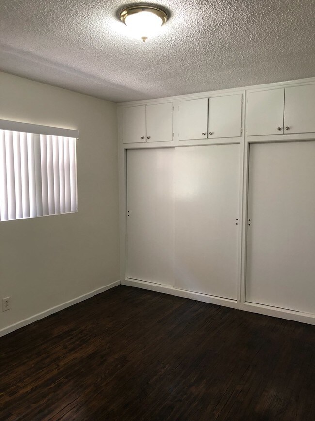 dormitorio - 7719 Hampton Ave
