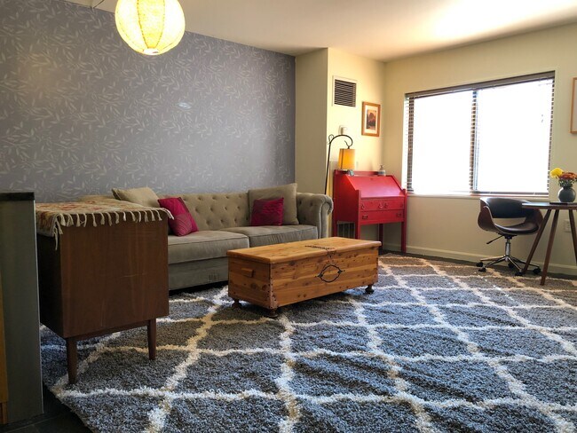 Foto del edificio - 1718 P St NW