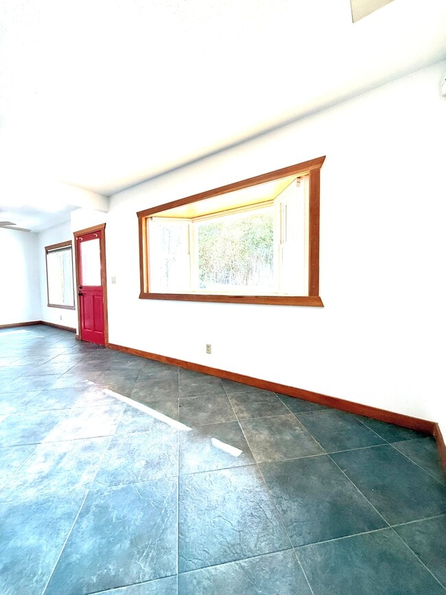 Living & Dining - 2626 Delaware St