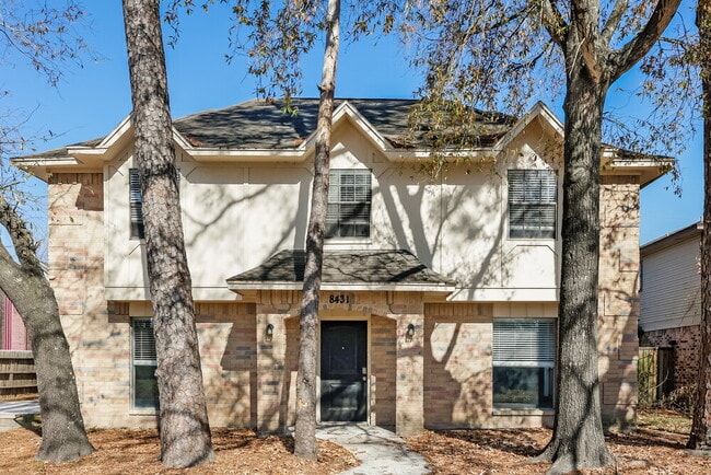 Building Photo - 8431 Pines Pl Dr