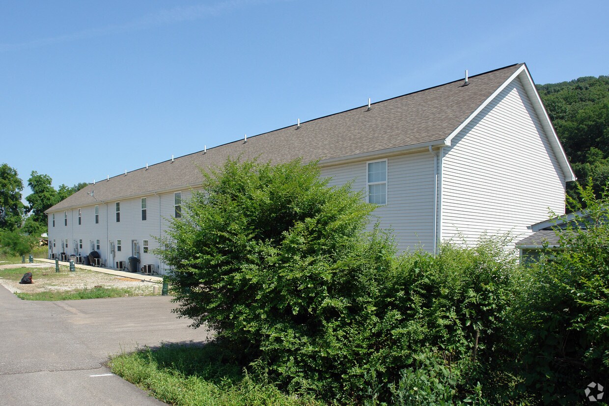 Building Photo - 714-730 1st Ave