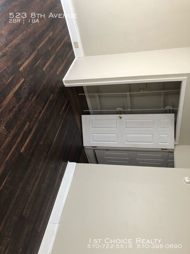 Building Photo - Remodeled 2 bedroom townhouse for rent!