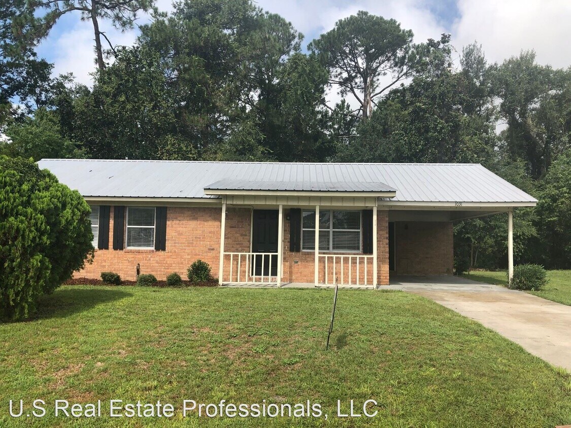 Primary Photo - 3 br, 1.5 bath House - 1031 White Circle