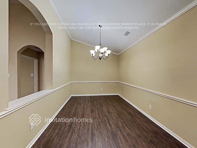 Foto del edificio - 613 Chestnut Dr