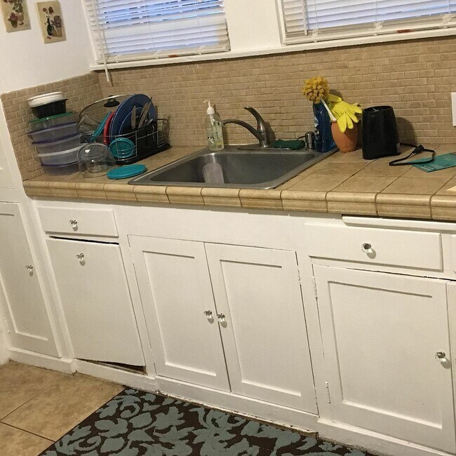 Foto del edificio - 314 De La Mare Ave