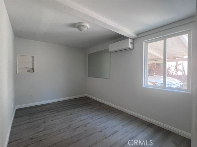 Foto del edificio - 16215 Salazar Dr