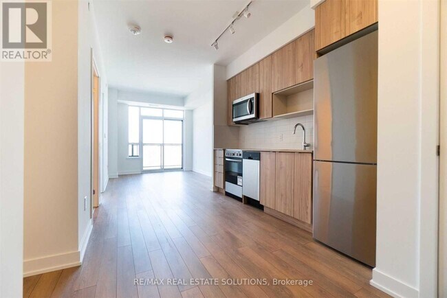 Photo du bâtiment - 630-630 Greenwood Ave