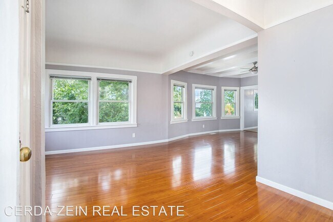 Building Photo - 3 br, 2 bath House - 1256 Regent Street