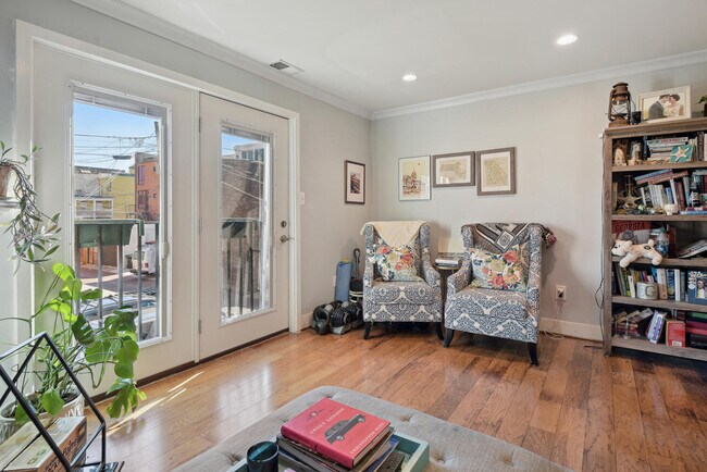 Building Photo - 1413 11th St NW