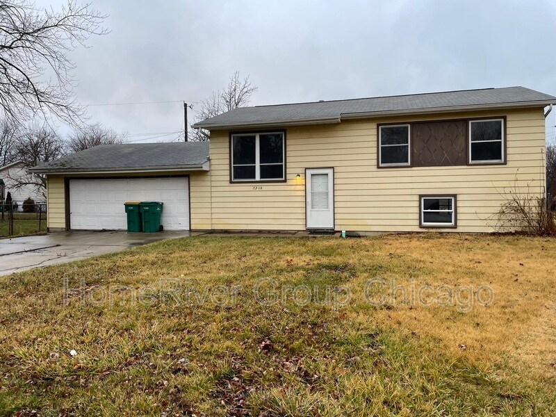 7318 Marshall Pl, Merrillville, IN 46410 House Rental in Merrillville