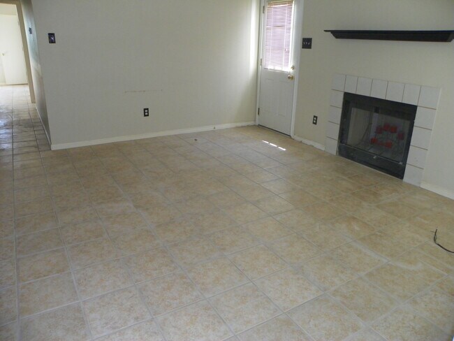 Foto del edificio - 509.511 Texas Ave