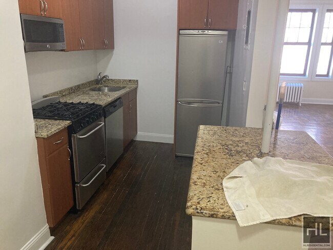 Building Photo - 201-205 West 11th Street