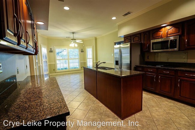 Foto del edificio - 4 br, 3.5 bath House - 3411 S. Tournament Dr