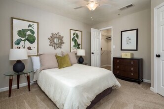 Calibre Springs Hampton Classic 720 sq. ft. Floorplan - Calibre Springs