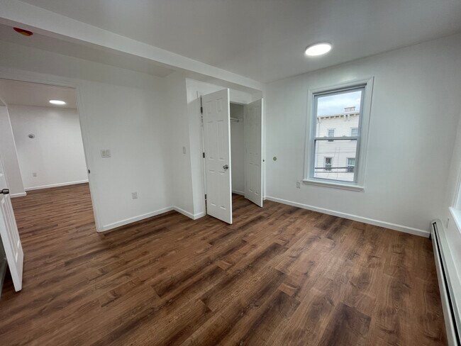 Foto del edificio - 167 3rd St