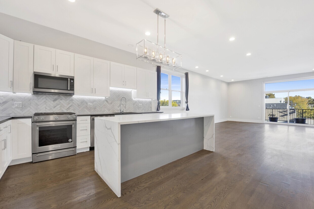 Foto principal - 562 W 18th St