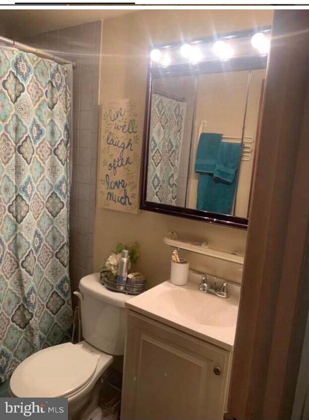 Foto principal - 2703 S 76th St
