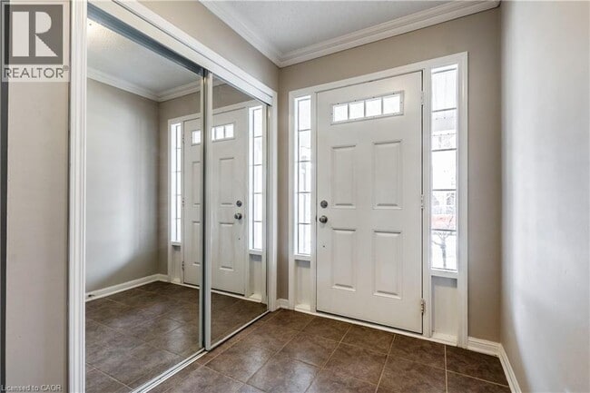 Building Photo - 280 Wetenhall Landing