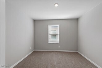 Building Photo - 3639 Crosswater Dr