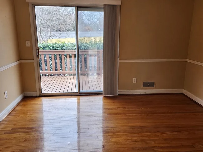 Foto del edificio - 6700 Canongate Rd