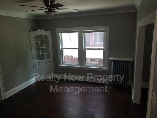 Foto del edificio - 3149 E Derbyshire Rd
