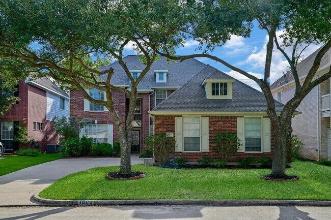 Building Photo - 1603 Lakeside Enclave Dr