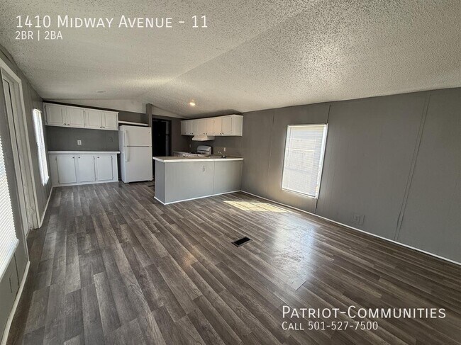 Foto del edificio - 1410 Midway Ave