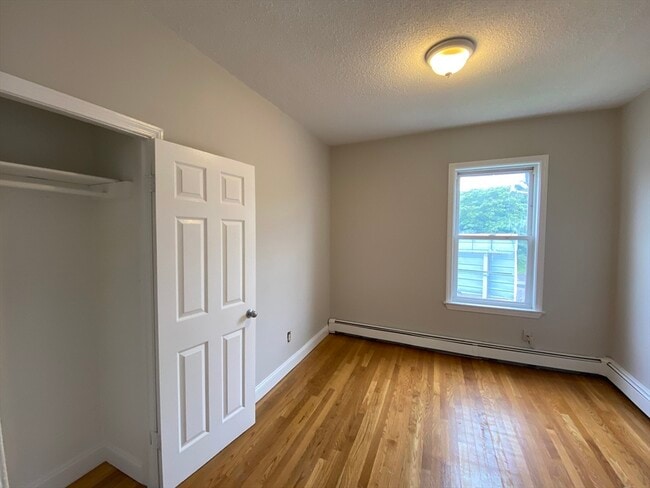 Foto del edificio - 139 Bowdoin St