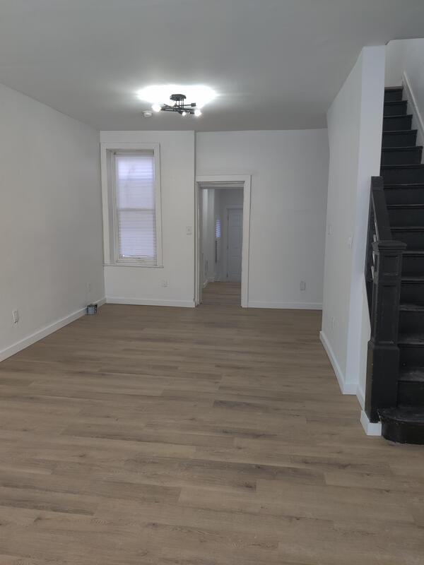 Foto del edificio - 2217 W Firth St