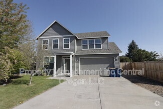 Building Photo - 1432 NW Spruce Ct