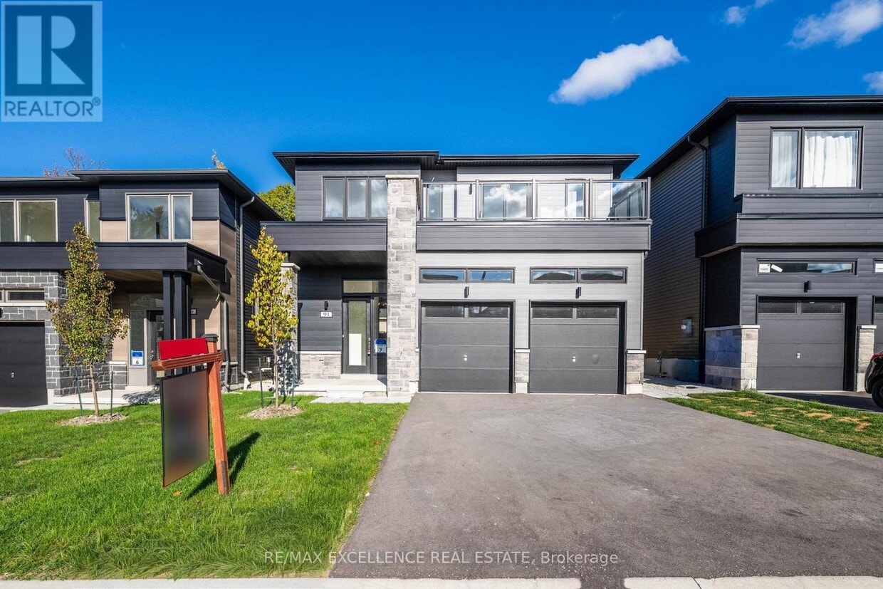 Primary Photo - 91 Berkely St