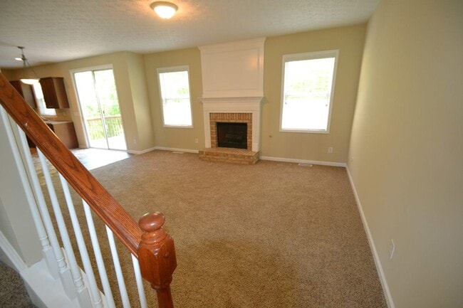 Building Photo - 1602 Waterdance Ln NW