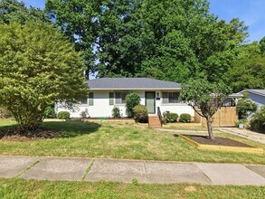 Building Photo - 1129 Marlborough Rd