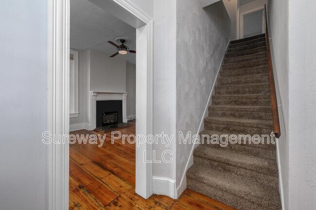 Foto del edificio - 29 N Main St