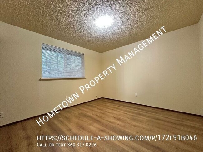 Foto del edificio - 4928 Mt Tahoma Dr SE