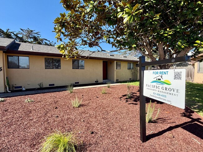 Foto del edificio - Lovely home in Marina available March 16, 2026!