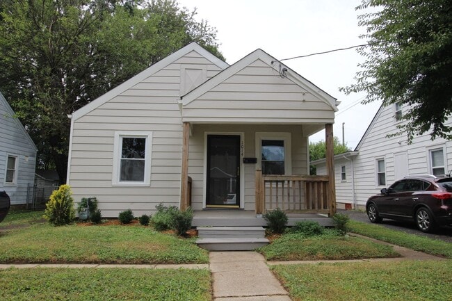 A Nice 2 Bedroom Home Near Church Hills Downs - A Nice 2 Bedroom Home Near Church Hills Downs