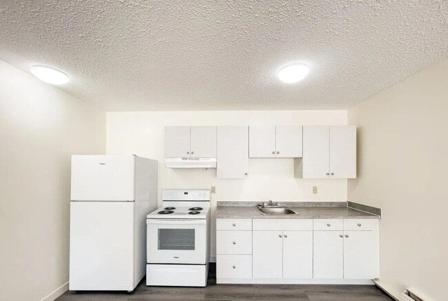 Building Photo - Casavilla Apartments