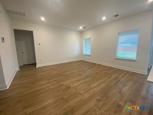 Foto del edificio - 540 Tekoa Dr