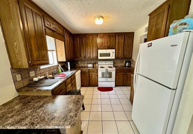 Foto del edificio - 1421 S 12th St