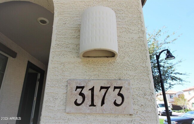 Foto del edificio - 3173 S Magnolia Ln